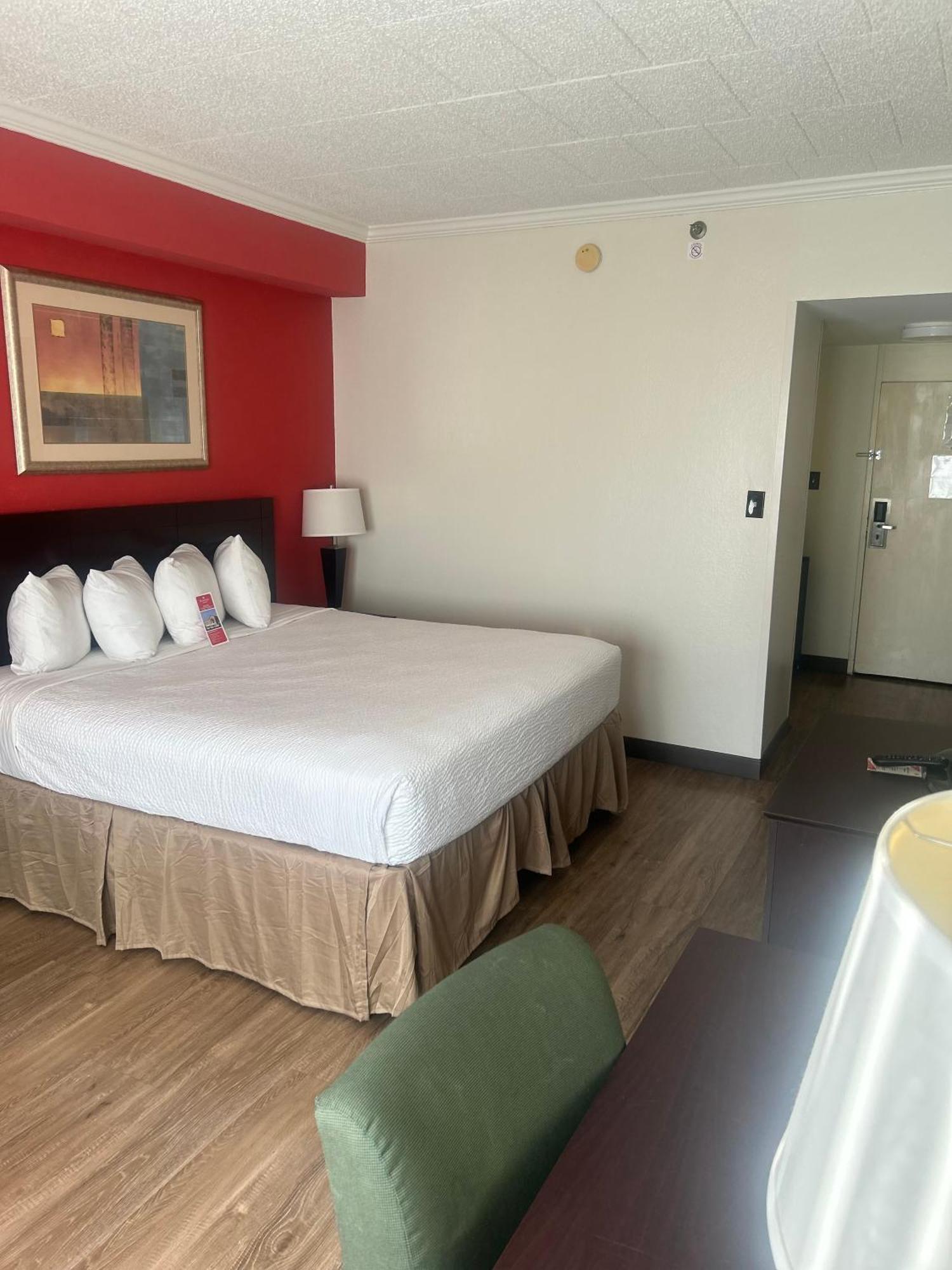 Hotel Ramada By Wyndham Newark/wilmington