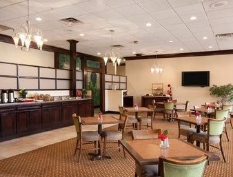Ramada By Wyndham Newark/wilmington 4*