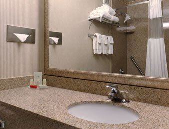 Ramada By Wyndham Newark/wilmington Hotel Newark