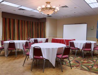 Ramada By Wyndham Newark/wilmington Hotel